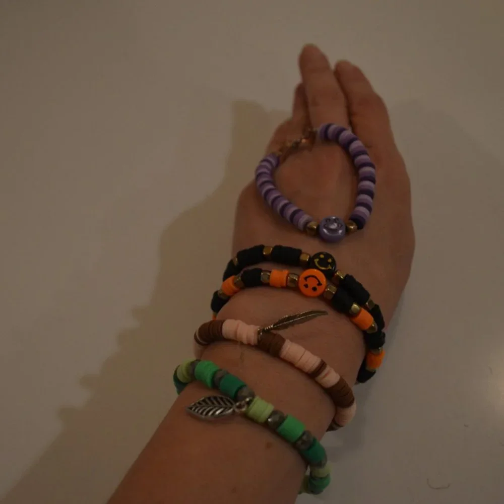 5 Bracelets handmade Clay Beads Pendants Purple Green Tan-Brown Orange-Black